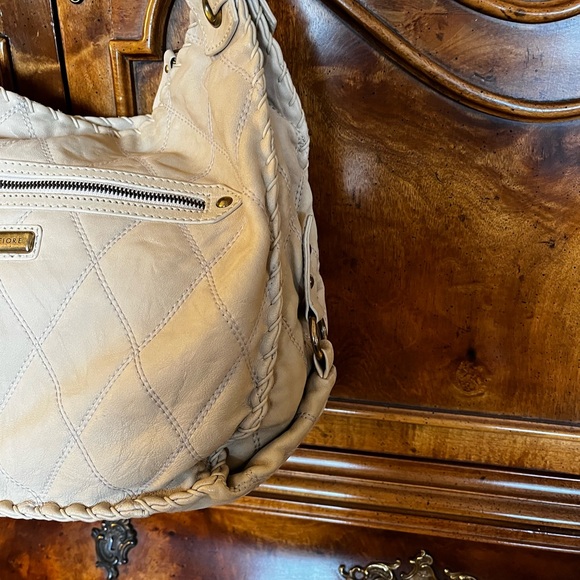 🌟 stunning, Isabella Fiore, full size, Beijing cream, leather purse - Picture 4 of 16